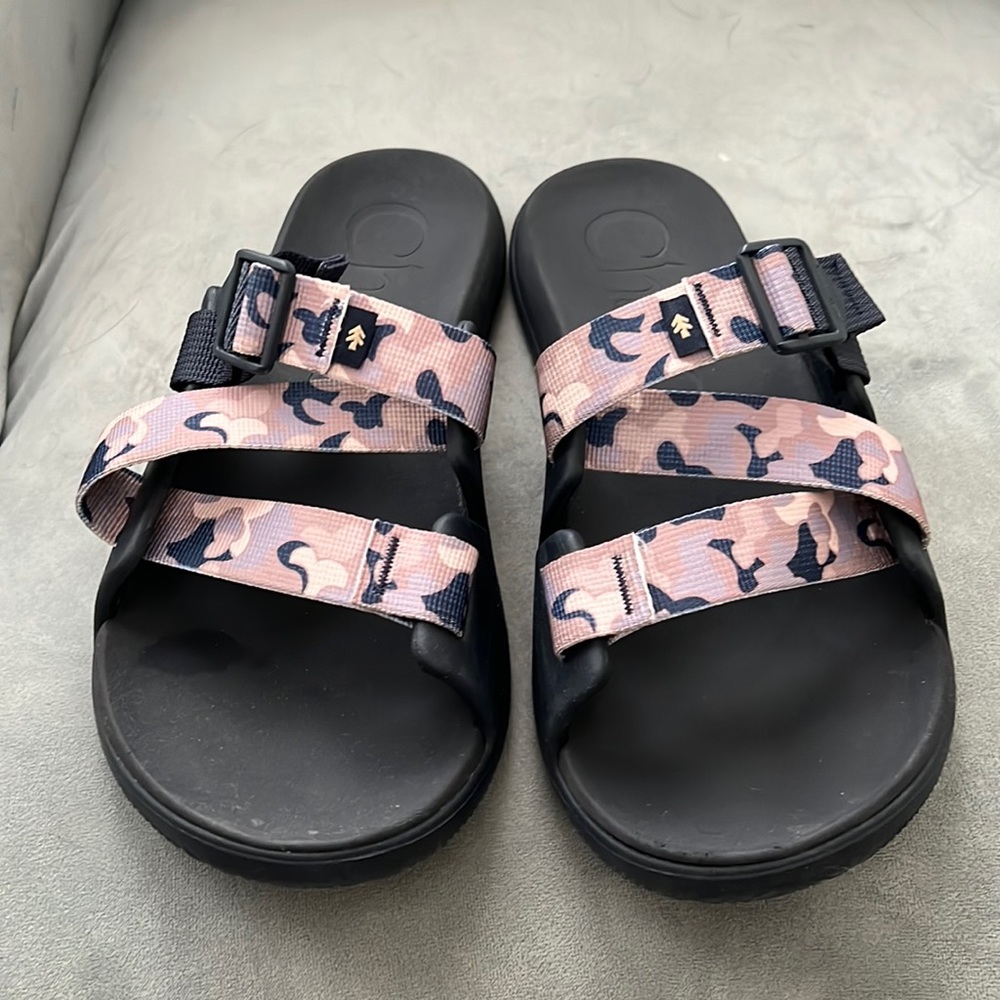 Chaco Chillos Slides
